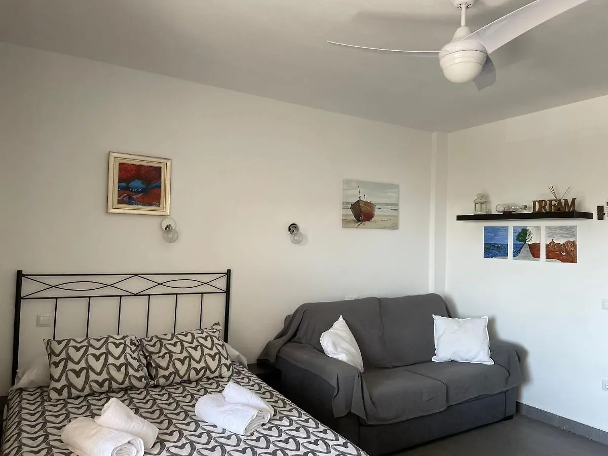 Benalbeach, estudio en primera línea de playa Benalmádena Apartamento