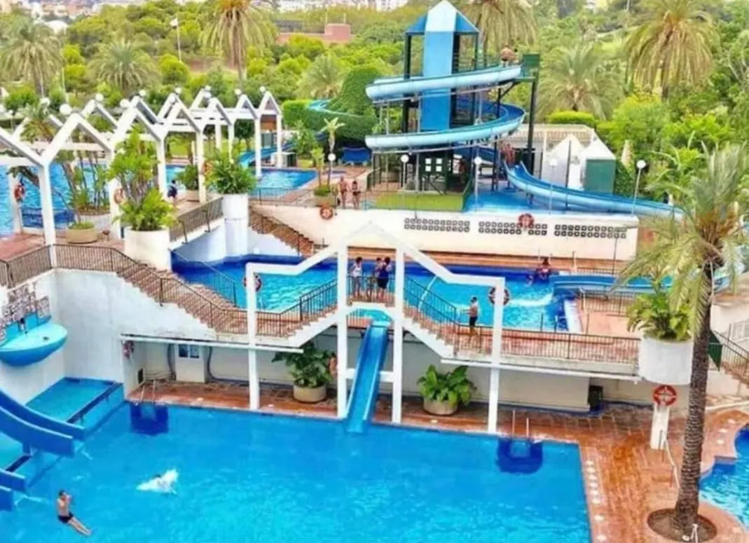 Benalbeach, estudio en primera línea de playa Benalmádena España